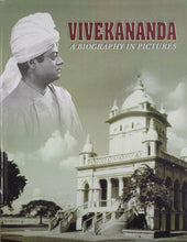 Vivekananda: A Biography in Pictures [Hardcover] Smaranananda, Swami